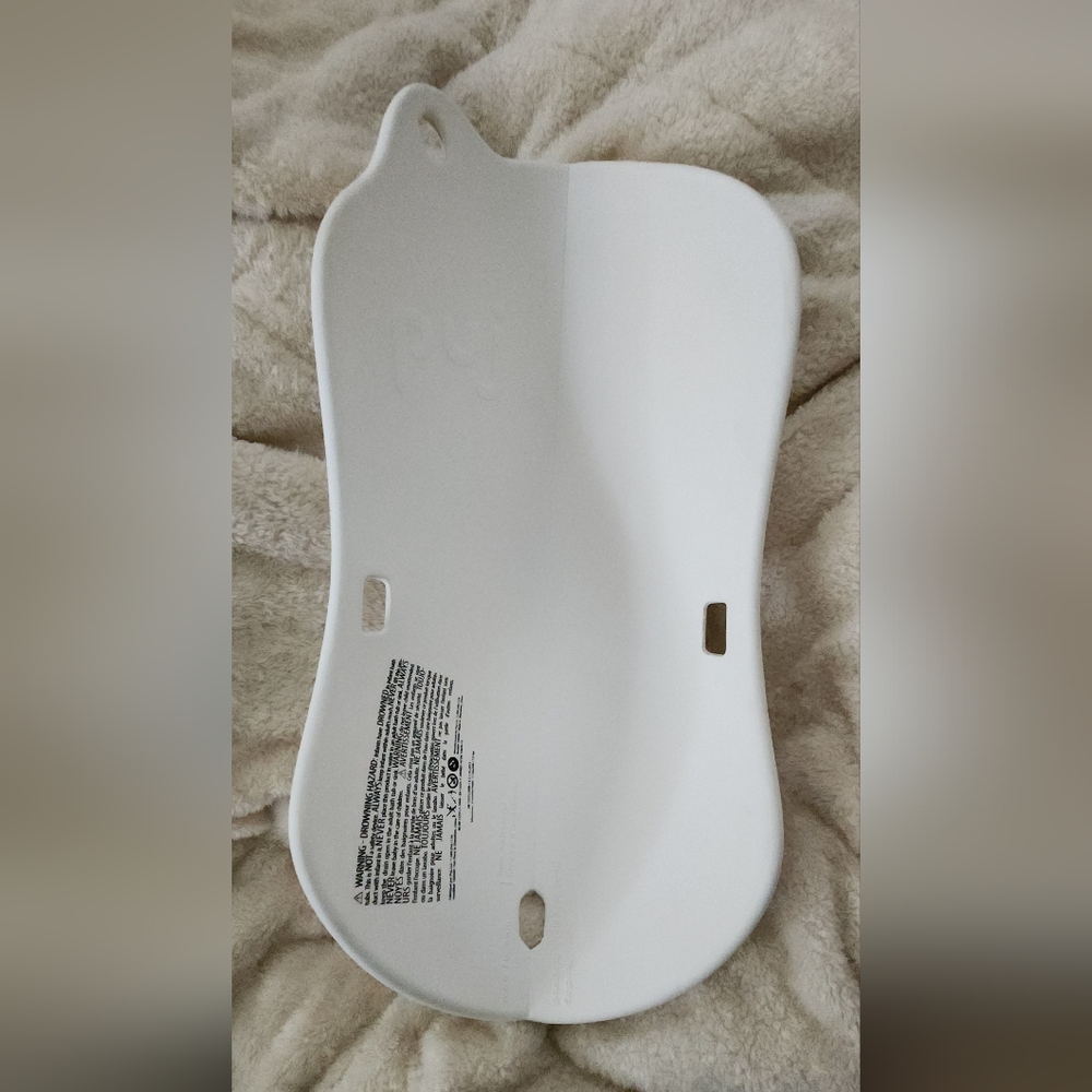 Puj Flyte Compact Infant Bathtub, Baby Ivory color